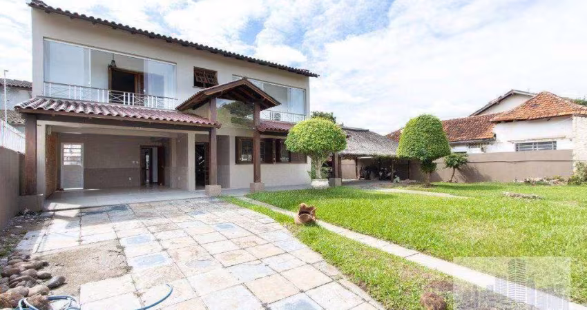 Casa com 4 dormitórios à venda, 256 m² por R$ 900.000,00 - Guarujá - Porto Alegre/RS