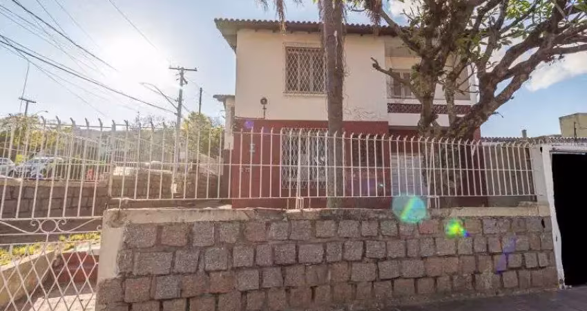 Casa com 3 quartos à venda na Rua Manoel Vitorino, 5, Partenon, Porto Alegre