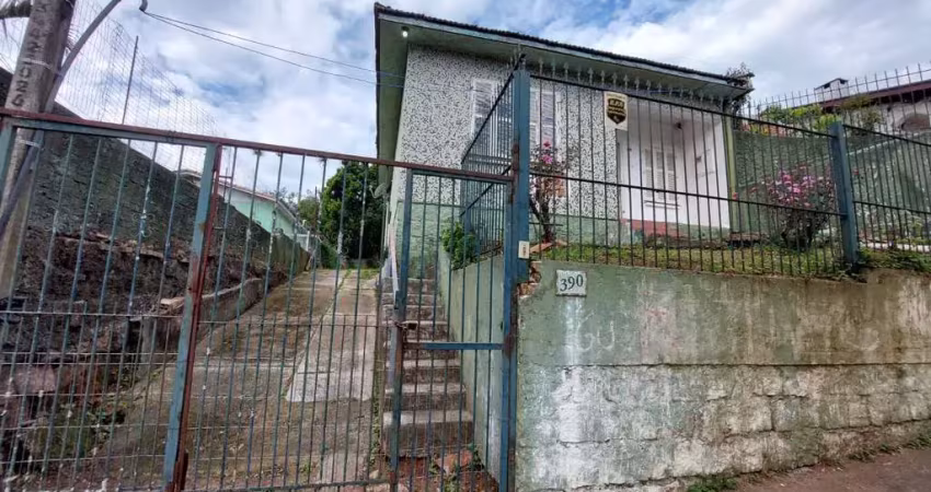 Oportunidade! ótima localização, junto a belas residencias ,casa com 2 quartos n