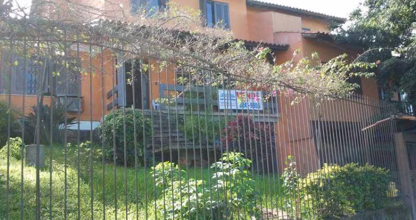 Casa com 5 dormitórios à venda, 250 m² por R$ 648.000,00 - Cavalhada - Porto Alegre/RS