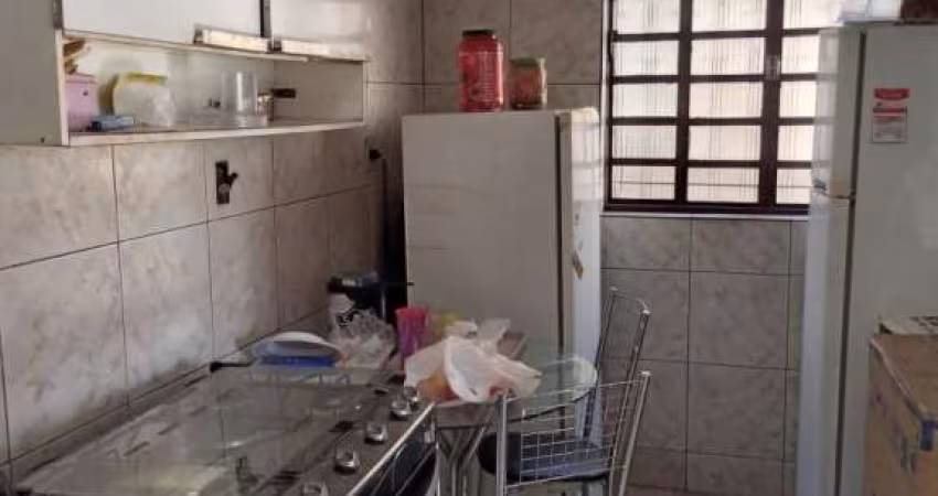 Casa com 3 quartos à venda na Rua Sinfrônio de Souza e Silva, 34, Fonte Grande, Contagem