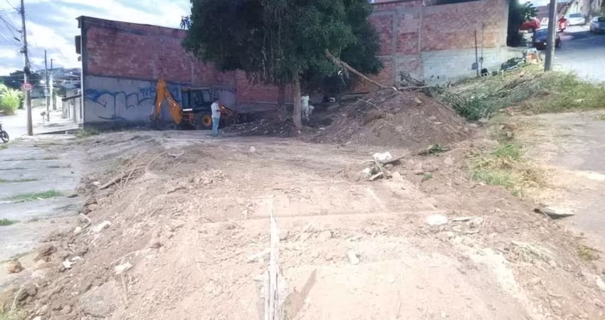 Terreno à venda na Rua José Pio da Rocha, 17, Alvorada, Contagem