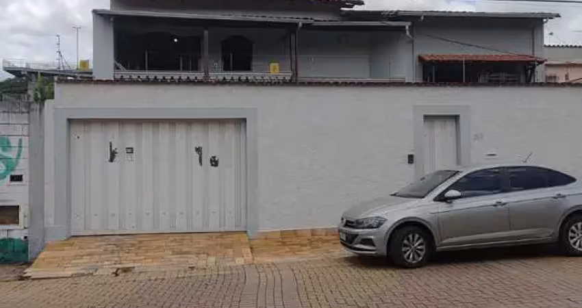 Casa com 3 quartos à venda na Guaraciaba Passos, 261, Centro, Mateus Leme