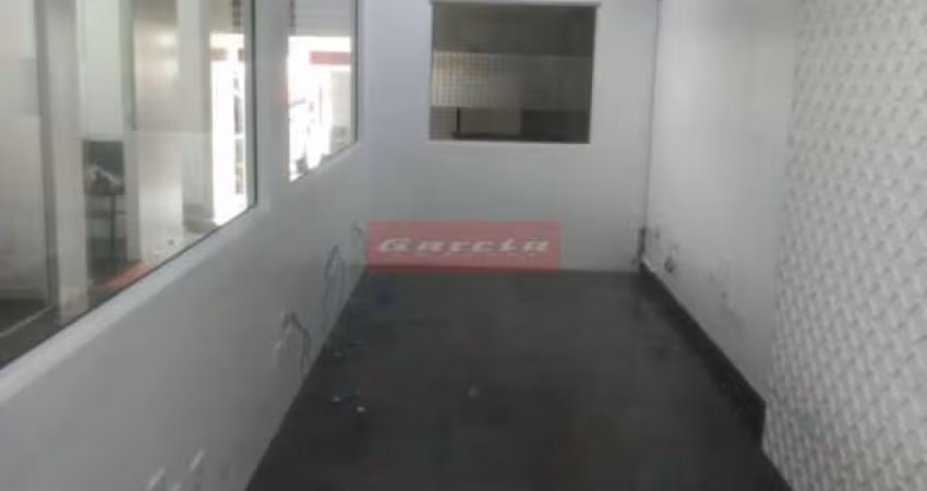LOJA COMERCIAL PARA LOCAÇÃO, LADO HOSP CAMPO LIMPO COM 175M, COM 8 SALAS, 1 COZ, 3 BANH