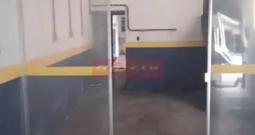Ponto comercial com 3 salas para alugar na Chácara Santo Antônio, São Paulo 