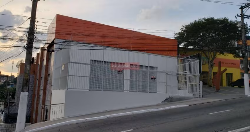 Loja em grande avenida