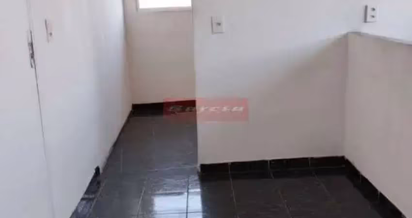Sobre loja para locação residencial em sto amaro, ao lado do terminal, com 1 quarto e banheiro