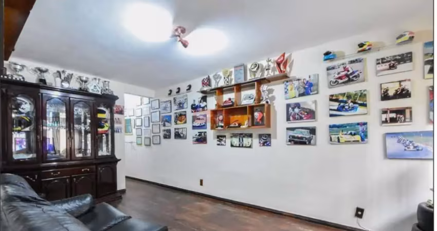 Lindo sobrado p/ venda  com 3 dorm, 2 vagas, 3 wcs, coz, 2 salas. oportunidade