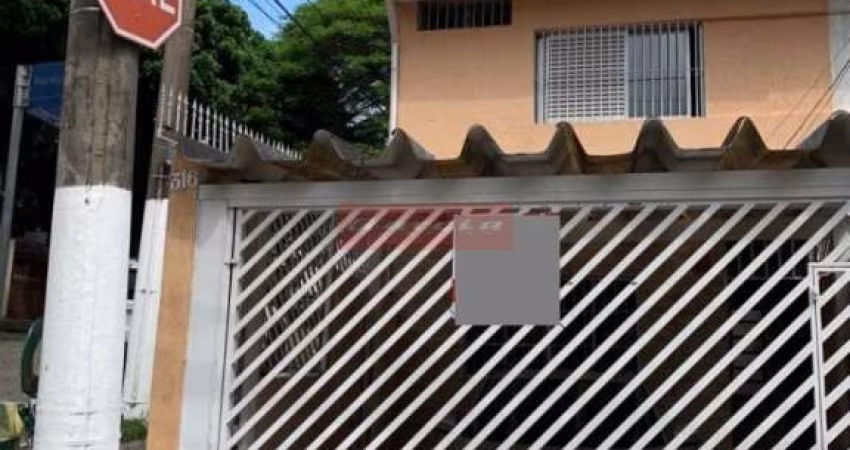 Agradável Casa Comercial,  na Vila Cordeiro, 140 metros de terreno, 6 salas, 3 banheiros, 2 vagas,