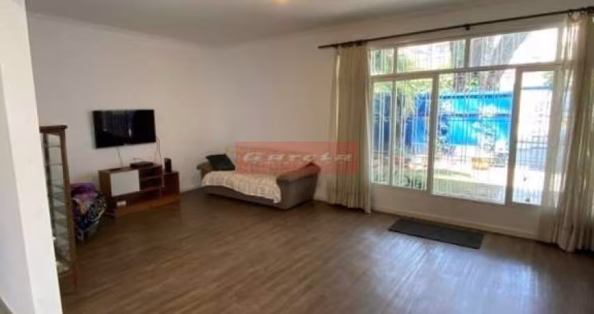 Agradável casa no Brooklin, 4 dorm, 2 salas, 4 dorm e até 7 vagas.