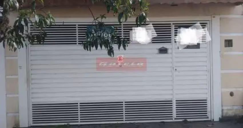 Sobrado a venda no campo grande, com 2 dorm, 1 suite, ampla coz,  4 vagas, 3 banh, churrasqueira...