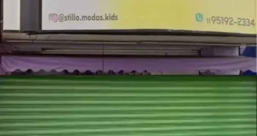 Ponto comercial para alugar na Praça Santo Antônio, 40, Centro, Poá