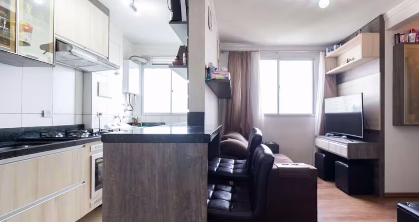 APARTMANTO DE 2 QUARTOS COM SUÍTE NO PINHEIRINHO