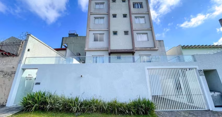 Apartamento no Rebouças com sacada, churrasqueira e garagem coberta – 64m²