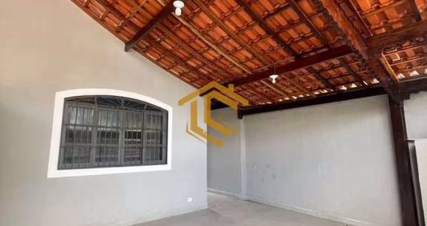 Casa com 2 quartos, Maracanã, Praia Grande - R$ 390 mil, Cod: 10358