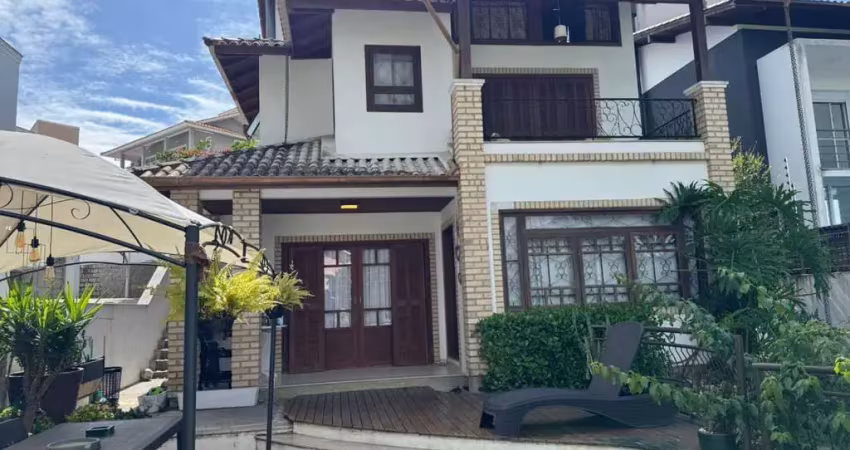 Casa para venda em palhoça, pedra branca, 3 dormitórios, 1 suíte, 2 banheiros, 2 vagas