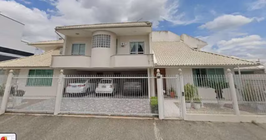Casa para locação em palhoça, pagani, 3 dormitórios, 1 suíte, 3 banheiros, 2 vagas