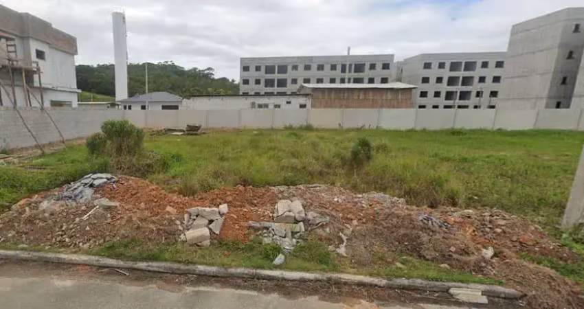 Terreno à venda na Avenida Celso Joaquim da Silva, 400, Sertão do Maruim, São José