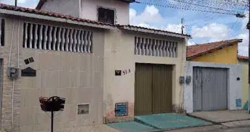 Casa com 2 dormitórios à venda, 70 m² por R$ 200.000,00 - Distrito Industrial - Maracanaú/CE