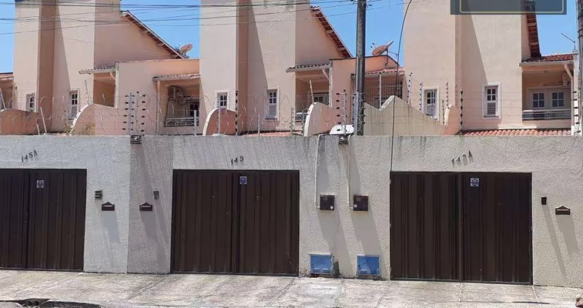 Casa com 3 dormitórios à venda, 138 m² por R$ 510.000,00 - Vicente Pinzon - Fortaleza/CE