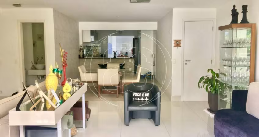 Excelente apartamento 142m², 3 suítes, 2 vagas, depósito, no Panamby. Pronto para morar.