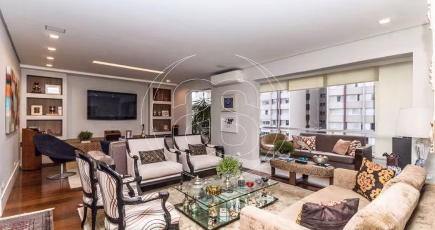 APARTAMENTO à VENDA em MOEMA ÍNDIOS - 208m²