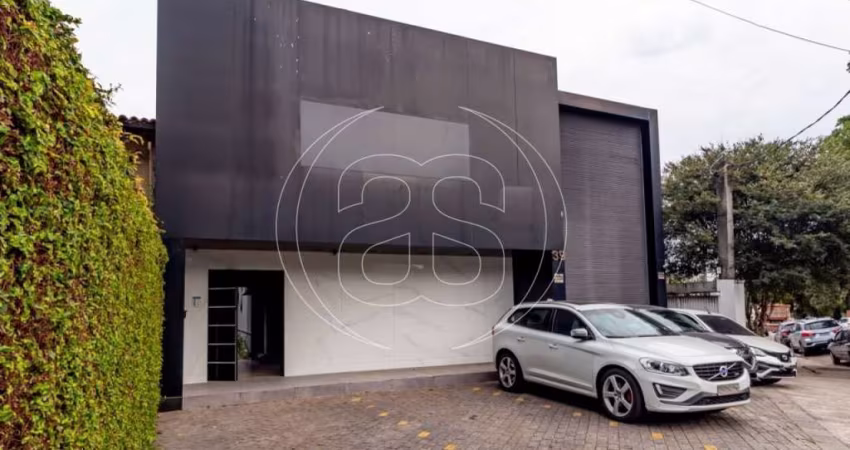 CASA COMERCIAL - 472 mº