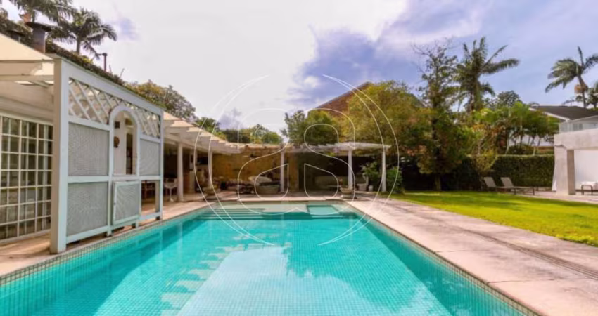 Casa com 5 Suites e 6 banheiros à Venda, 700 m² por R$ 6.200.000