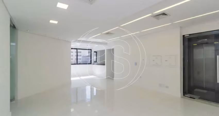 Sala comercial de 120m² com 4 vagas de garagem ao lado do Hospital Sancta Maggiore - Itaim