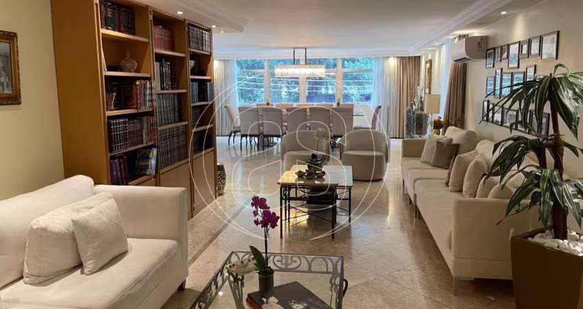 Apartamento com 260m² á venda