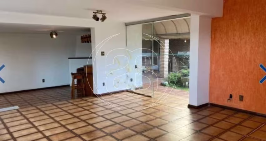 CASA RESIDENCIAL COM 4 SUÍTES E 3 VAGAS NO BROOKLIN