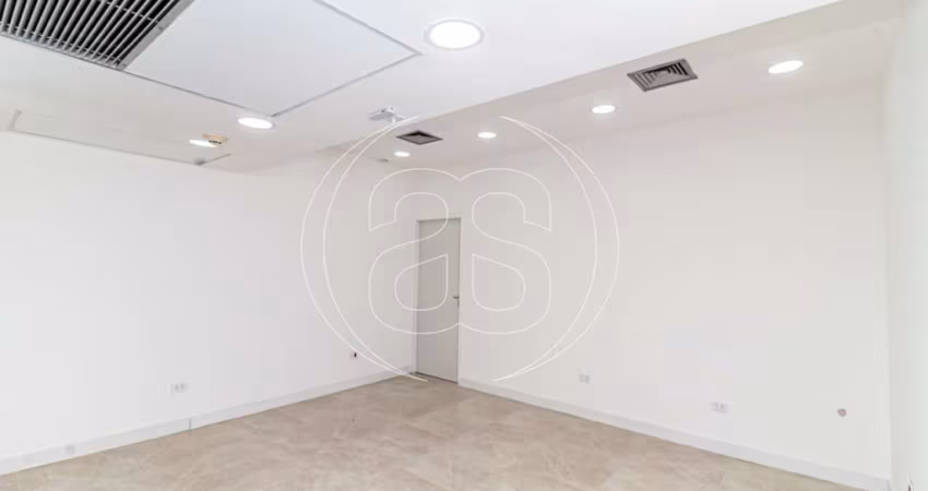Oportunidade única em Moema: Sala Comercial de 35m² !