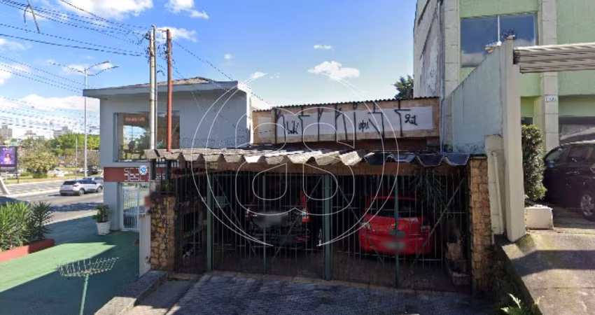CASA RESIDENCIAL NA REGIÃO DE MOEMA