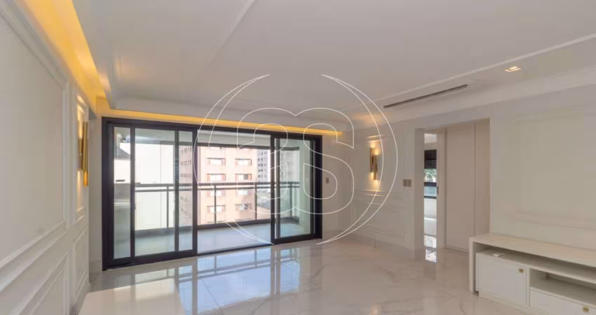 Apartamento sofisticado e nunca habitado em Moema