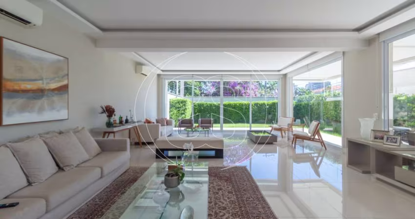 CASA ENTRE MOEMA E PLANALTO PAULISTA. PROXIMO AO IBIRAPUERA