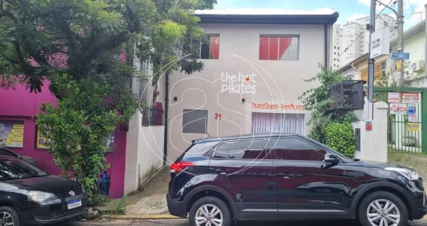 CASA COMERCIAL PARA LOCAÇÃO COM GARAGEM NA VL.OLIMPÍA