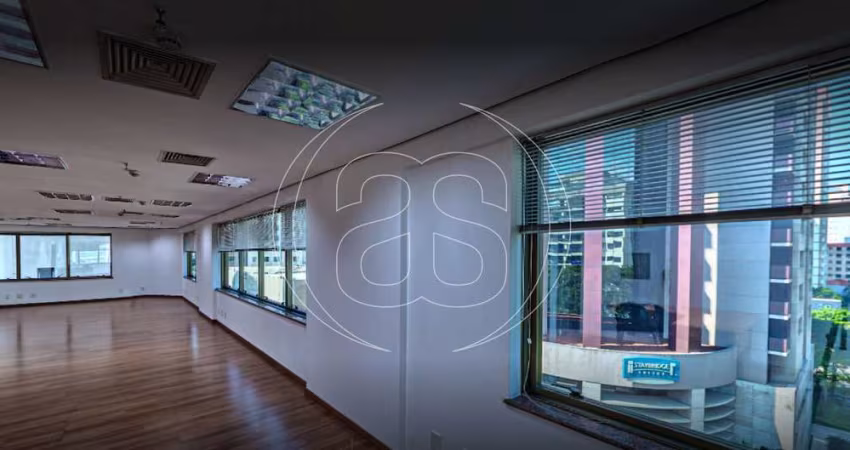 SALA COMERCIAL PARA LOCAÇÃO COM GARAGEM NO ITAIM BIBI