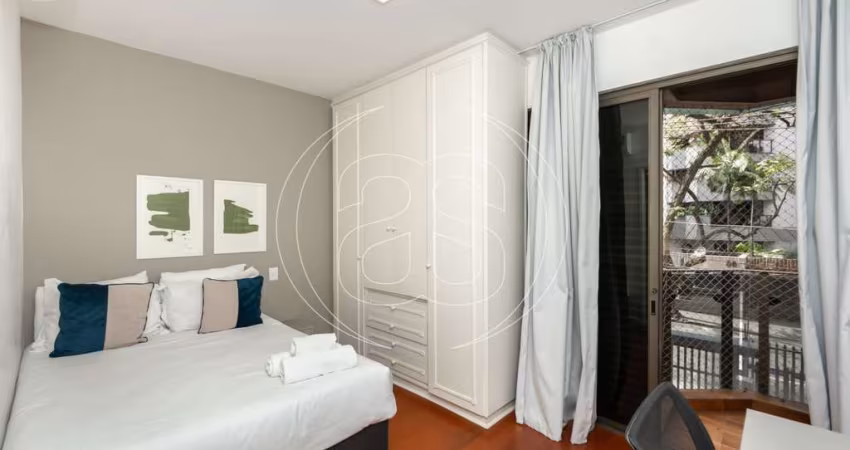 APARTAMENTO A VENDA COM SUÍTE E VAGAS DE GARAGEM NA VILA MARIANA