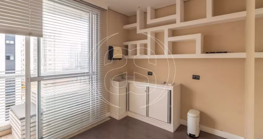 Oportunidade Imperdível: Sala Comercial no Coração de Moema!