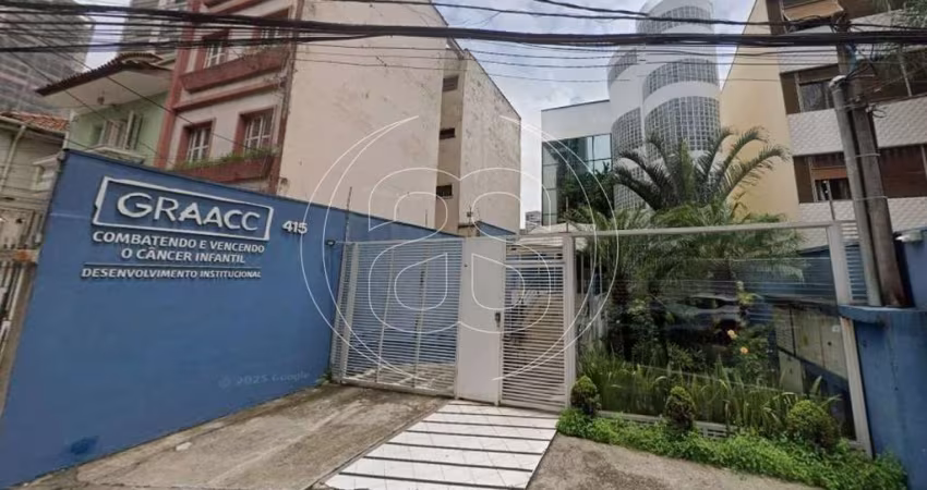 Para investidores, prédio monousuário, com elevador, 15 vagas