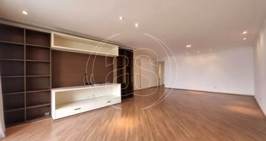 APTO MOEMA 147m² - 3 SUÍTES 3 VAGAS - FORA DA ROTA DE AVIÕES- VENDA