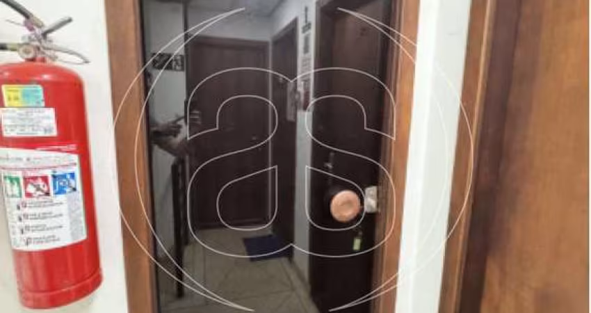 CONJUNTO COMERCIAL EM SANTO AMARO DE 30 METROS