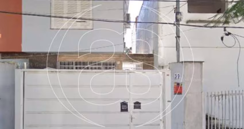CASA PARA LOCAÇÃO COM SUÍTE E GARAGEM NA VIAL CORDEIRO