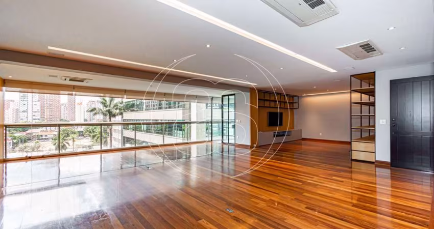 VENDE-SE APARTAMENTO NO ITAIM NOBRE- LUXO E CONFORTO!