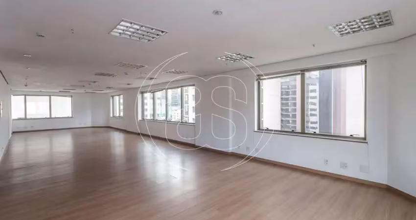 Conjunto 116mt² para locação com vagas de garagem no itaim bibi