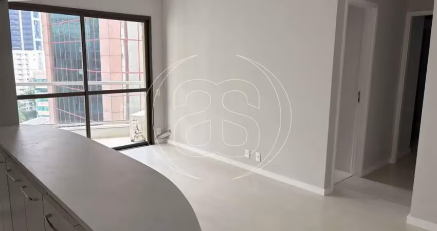 Apartamento para locação com 2 dormitórios, 1 suíte e garagem na vila olimpía