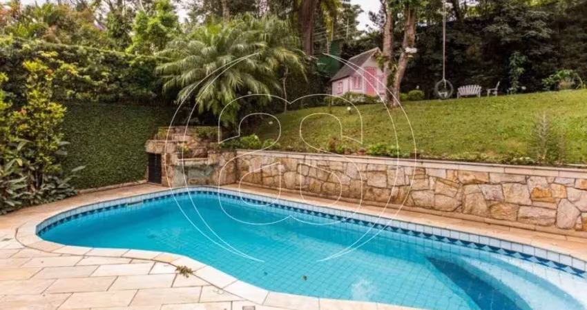 Casa de condomínio para venda no Alto da Boa Vista com 4 suítes e belíssima área gramada.