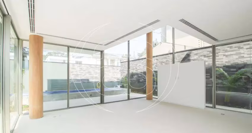 Casa em Condomínio fechado à venda em MOEMA, 636 M² Úteis.