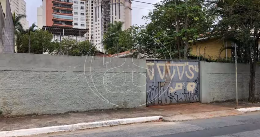 Terreno à venda na Rua Cambé, Santo Amaro, São Paulo