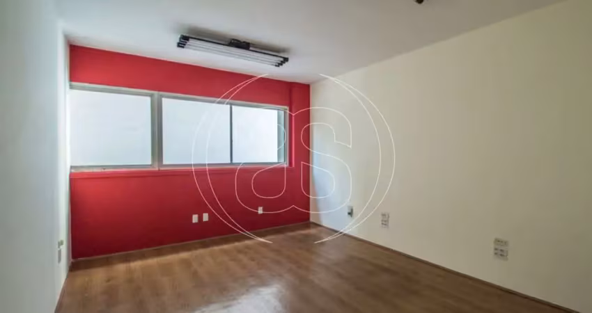 Sala comercial no itaim bibi com 64m e 01 vaga ? venda ou locação